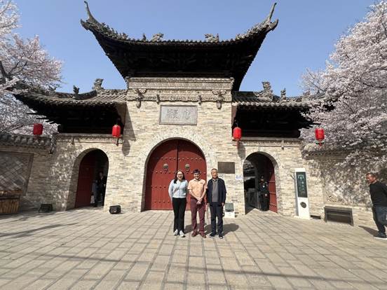 1ca3d8e7b277bd8752ce39f1d99f90b